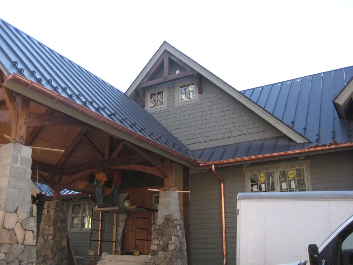 Craftsman Roofing team delivering quality roofing work in Ludlam